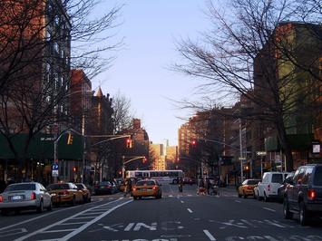 1200px-Hudson_Street.jpg