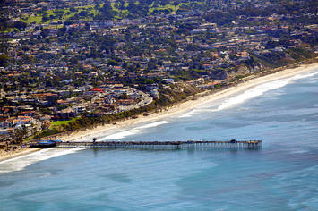 1280px-San_Clemente_CA_Photo_D_Ramey_Logan.jpg