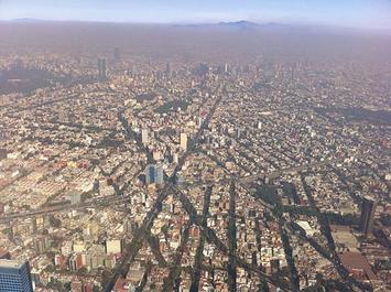 512px-AerialViewMexicoCity.jpg