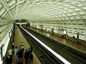 640px-Dupont_Circle_Station.jpg