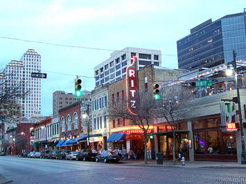 640px-Sixth_Street_Austin.jpg