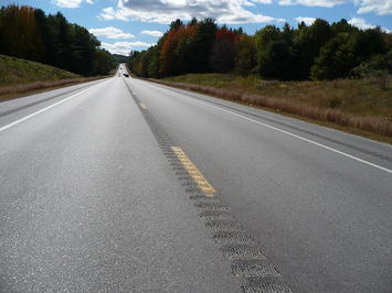 800px-Centerline_Rumble_Strip.jpg 800px-Centerline_Rumble_Strip.jpg