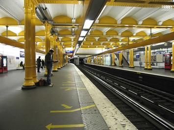 800px-Ligne-1-Gare-de-Lyon-1.jpg 800px-Ligne-1-Gare-de-Lyon-1.jpg