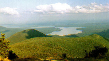 Ashokan_Reservoir_from_Wittenberg.jpg