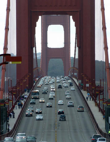 Golden Gate traffic.jpg Golden Gate traffic.jpg