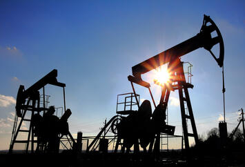 Oil-wells-sun.jpg Oil-wells-sun.jpg