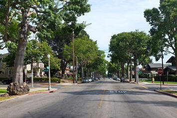 Residential_area_in_Whittier_California_1.jpg Residential_area_in_Whittier_California_1.jpg