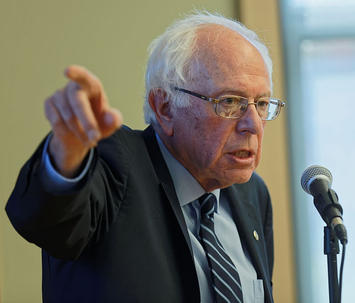 Sanders_Meets_New_Hampshire_Seniors_a_02.jpg Sanders_Meets_New_Hampshire_Seniors_a_02.jpg