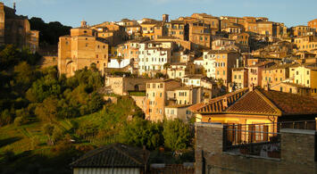 Siena-on-the-hill-morning.jpg Siena-on-the-hill-morning.jpg