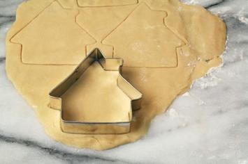 cookie+cutter+house-iStock_000001946391XSmall.jpg