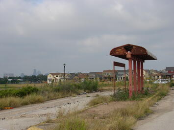 from-airfield-to-housing.jpg from-airfield-to-housing.jpg