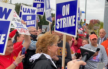 gloomy-future-for-unions.jpg gloomy-future-for-unions.jpg