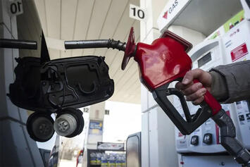 green-fuels-arent-fueling-growth.jpg green-fuels-arent-fueling-growth.jpg