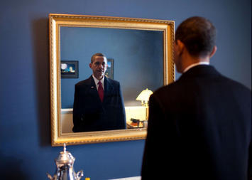 obamamirror_0.JPG