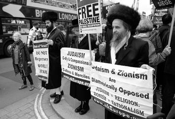 orthodox-protest-bandw.jpg