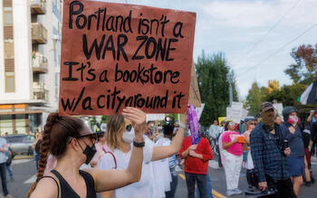 portland-protest-national-guard.jpg