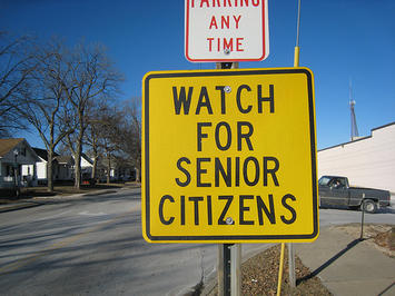 seniors.jpg seniors.jpg