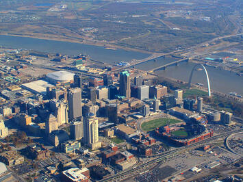 st-louis-aerial_brian-holsclaw.jpg st-louis-aerial_brian-holsclaw.jpg