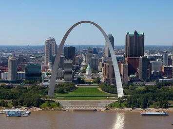 st-louis-arch_by-sam-valadi.jpg