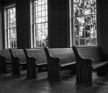 1043px-Church_pews,_Old_Brick_Church,_Mooresville,_AL,_image_by_Marjorie_Kaufman_01.jpg