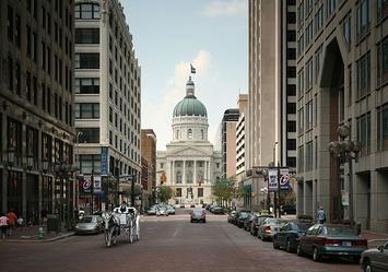 640px-Indiana_State_Capitol_Market_St.jpg