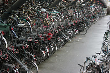 Bike storage; Leiden Train Sta, Netherlands.jpg Bike storage; Leiden Train Sta, Netherlands.jpg