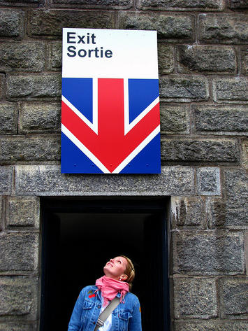 Exit-Sortie.jpg