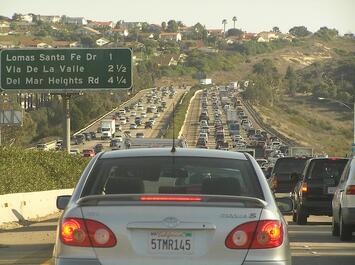 LA-Traffic-lower-since-pandemic.jpg LA-Traffic-lower-since-pandemic.jpg