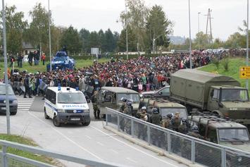 Slovenska_vojska_pri_reševanju_migrantske_situacije_z_več_zmogljivostmi_01.jpg