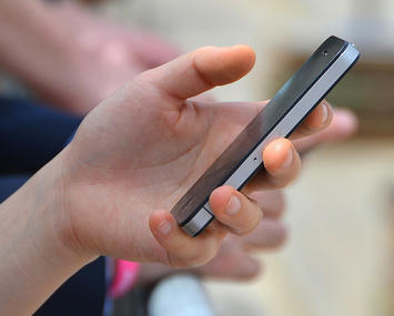 Texting Congress.jpg Texting Congress.jpg