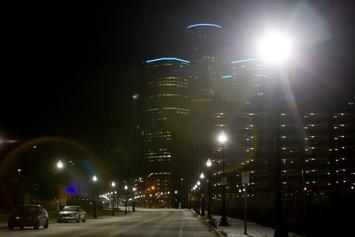 detroit-streetlights-nyt-1024x683.jpg