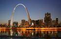 St_Louis_night_gateway-arch.jpg