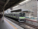 tokyo-train.jpg